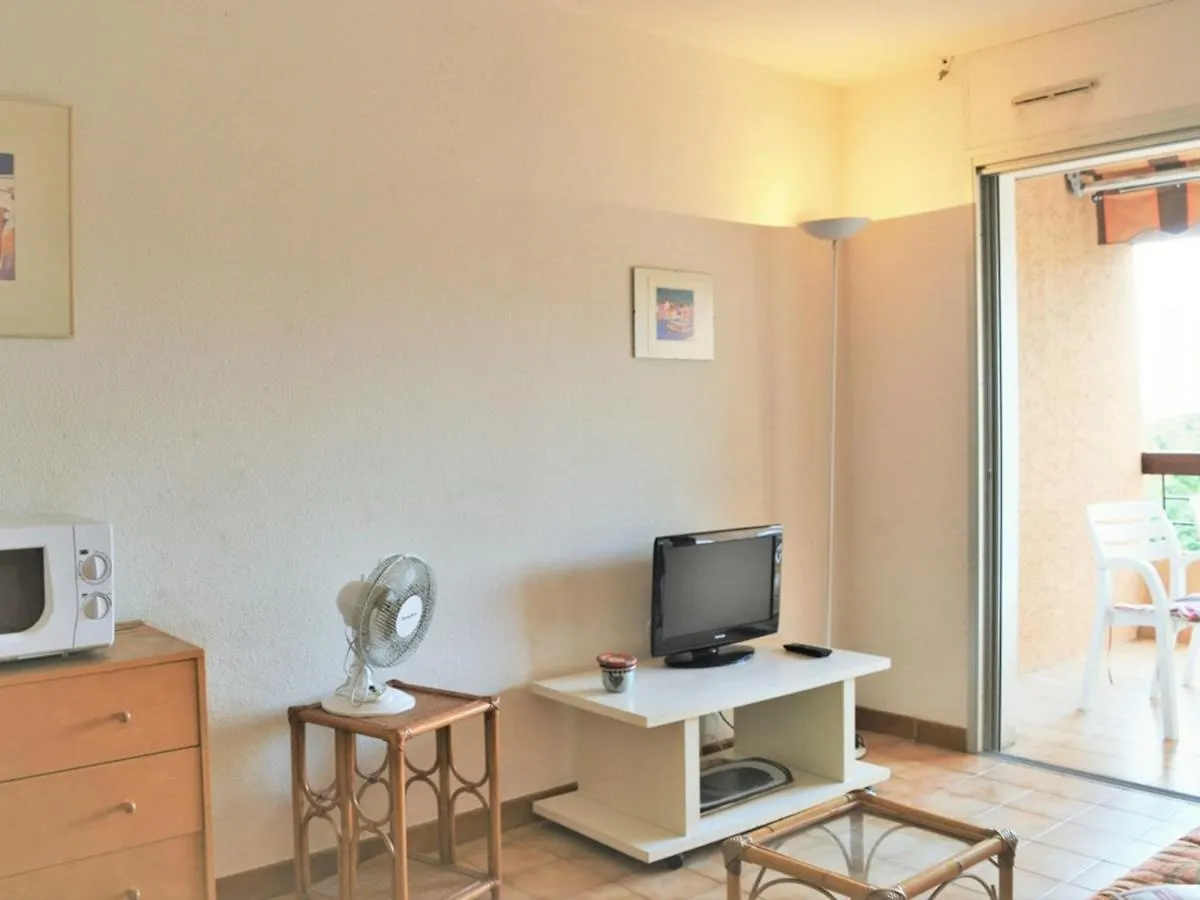 Studio Coin Nuit 4 Pers, Parking, Animaux Admis, Proche Plage - Le Lavandou - Fr-1-251-230 0*,  Francia